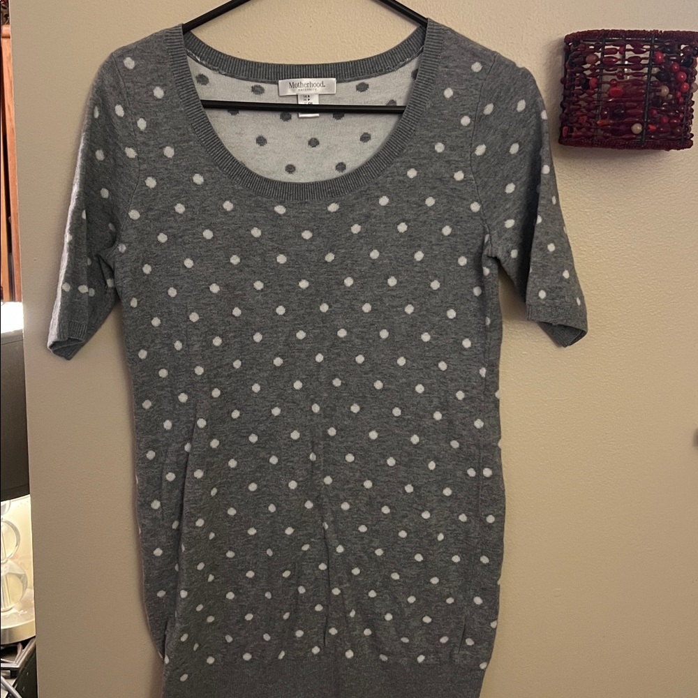 Motherhood Maternity Women's S white and  gray Polka Dot Tunic Knit Sweater